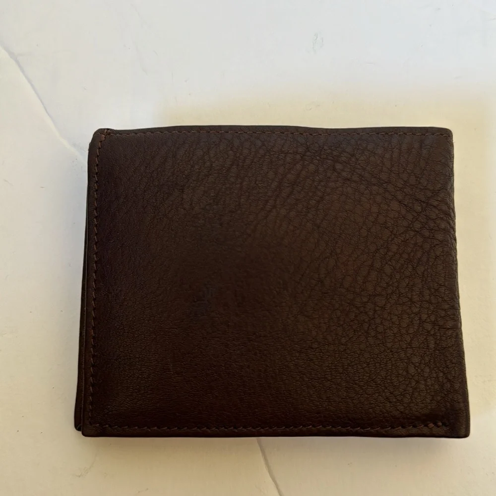 Brand new Wilson’s men’s wallet